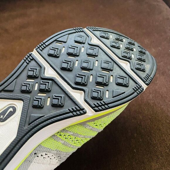 Nike Flyknit Trainer Running Shoes Mens Size 6.5 Womens 8 US 39 Volt White Gray - Picture 12 of 13